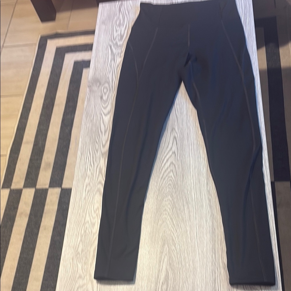 Stylish Black Leggings for all Seasons